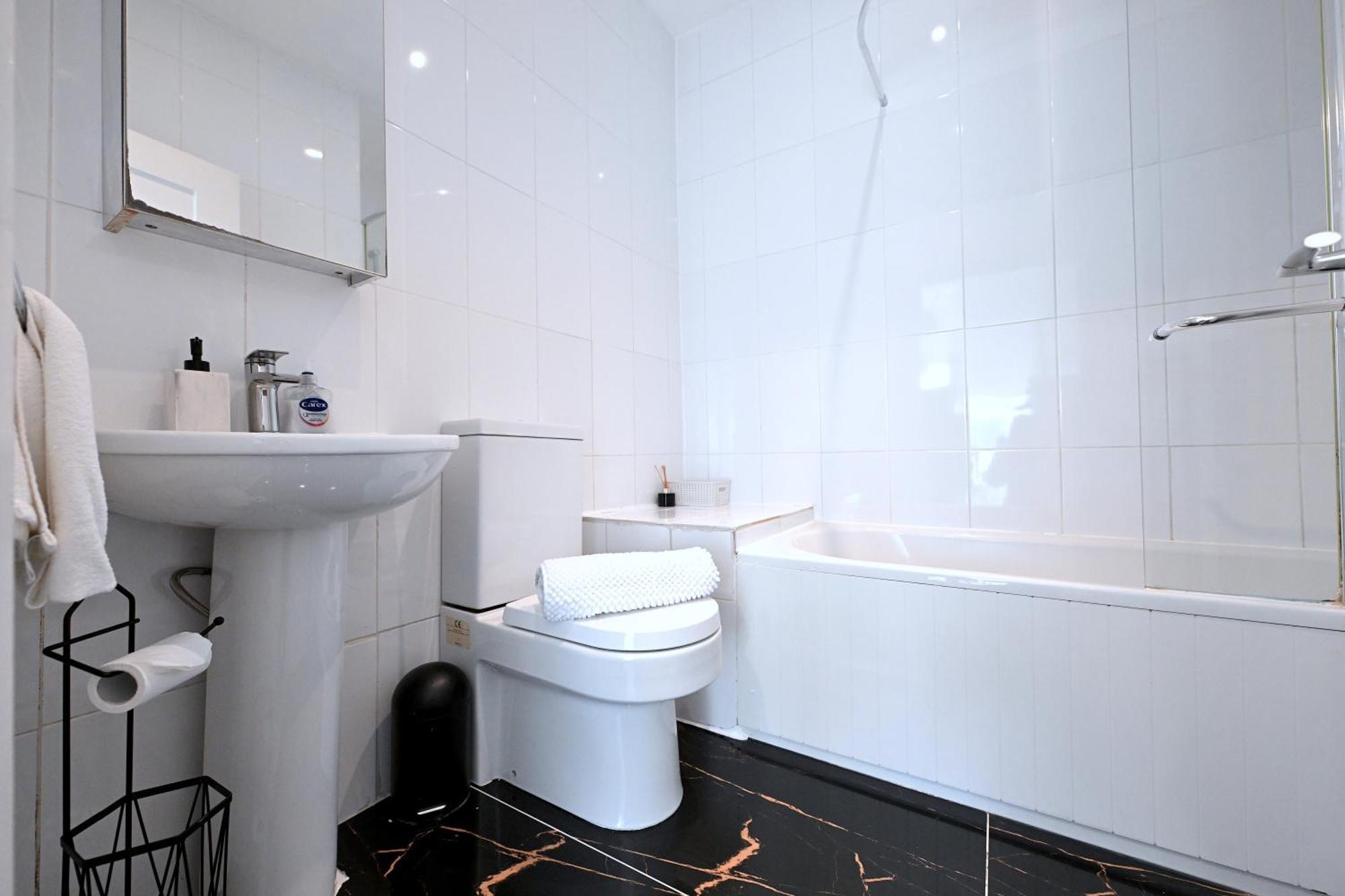 60c Lewisham Way Se14 6ny Umodzi House * Londra