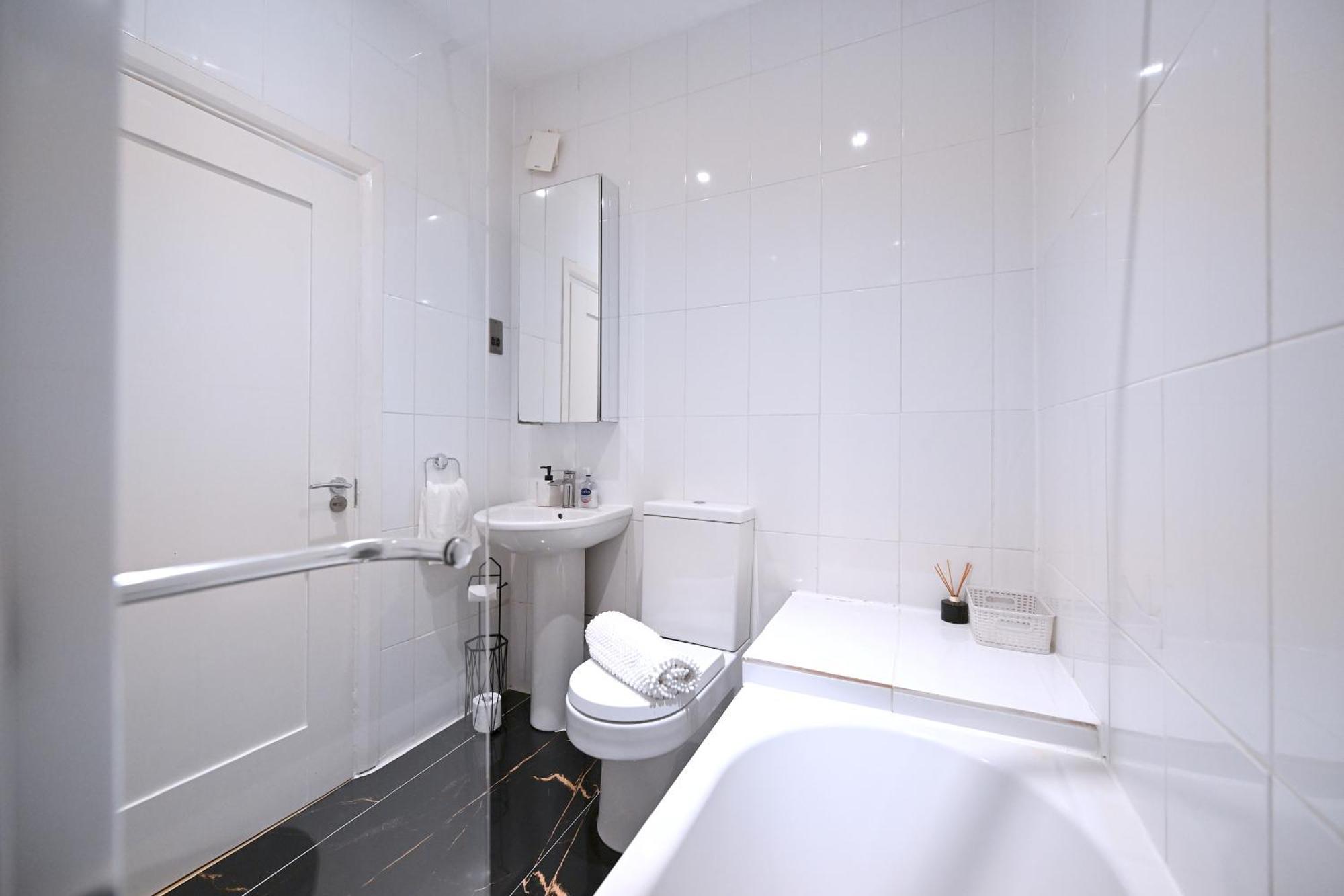 60c Lewisham Way Se14 6ny Umodzi House Appartamento *